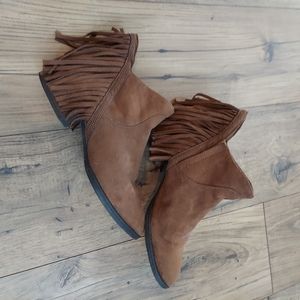 Brown Fringed Ankle Boots, Size W 8, Faded Glory